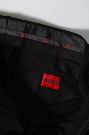 Pánske nohavice  Hugo Boss, Veľkosť L, Farba Čierna, Cena  30,16 €