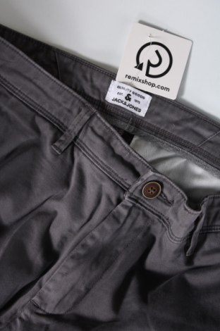 Мъжки панталон Jack & Jones, Размер L, Цвят Сив, Цена 18,86 лв.