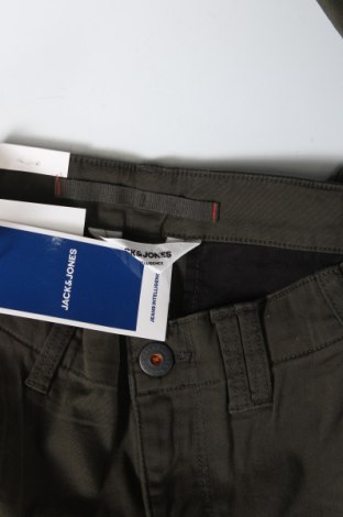 Мъжки панталон Jack & Jones, Размер S, Цвят Зелен, Цена 82,00 лв.