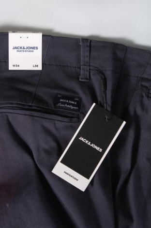 Pantaloni de bărbați Jack & Jones, Mărime L, Culoare Albastru, Preț 37,76 Lei