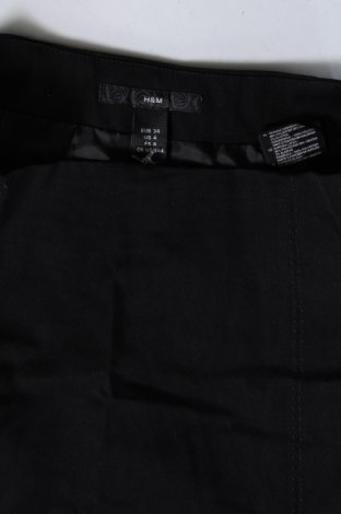 Fustă H&M, Mărime XS, Culoare Negru, Preț 8,59 Lei