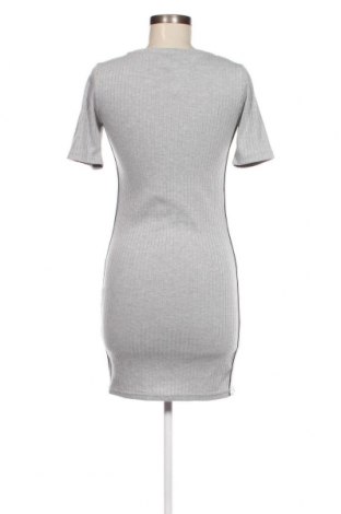 Φόρεμα Distrikt Norrebro, Μέγεθος XS, Χρώμα Γκρί, Τιμή 2,73 €
