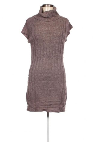 Kleid Madonna, Größe L, Farbe Aschrosa, Preis 9,08 €