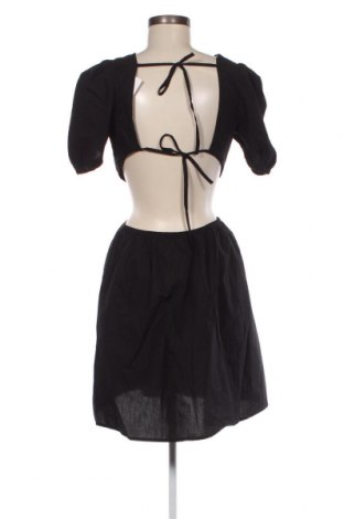 Kleid Monki, Größe S, Farbe Schwarz, Preis 25,26 €