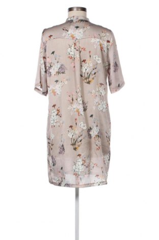 Φόρεμα Sisters Point, Μέγεθος XS, Χρώμα Πολύχρωμο, Τιμή 52,58 €