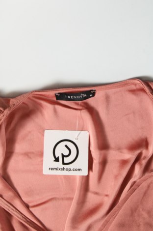 Šaty  Trendyol, Velikost M, Barva Růžová, Cena  1 478,00 Kč