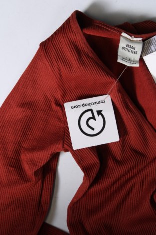 Šaty  Urban Outfitters, Velikost S, Barva Červená, Cena  118,00 Kč