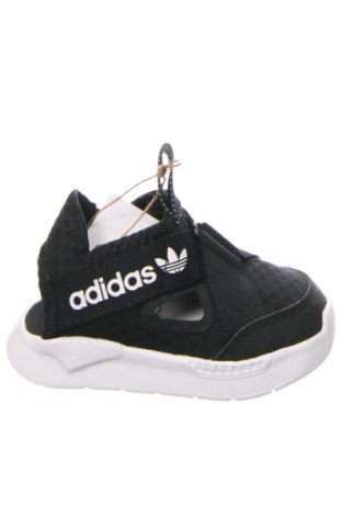 Сандали Adidas Originals, Размер 22, Цвят Черен, Цена 50,40 лв.
