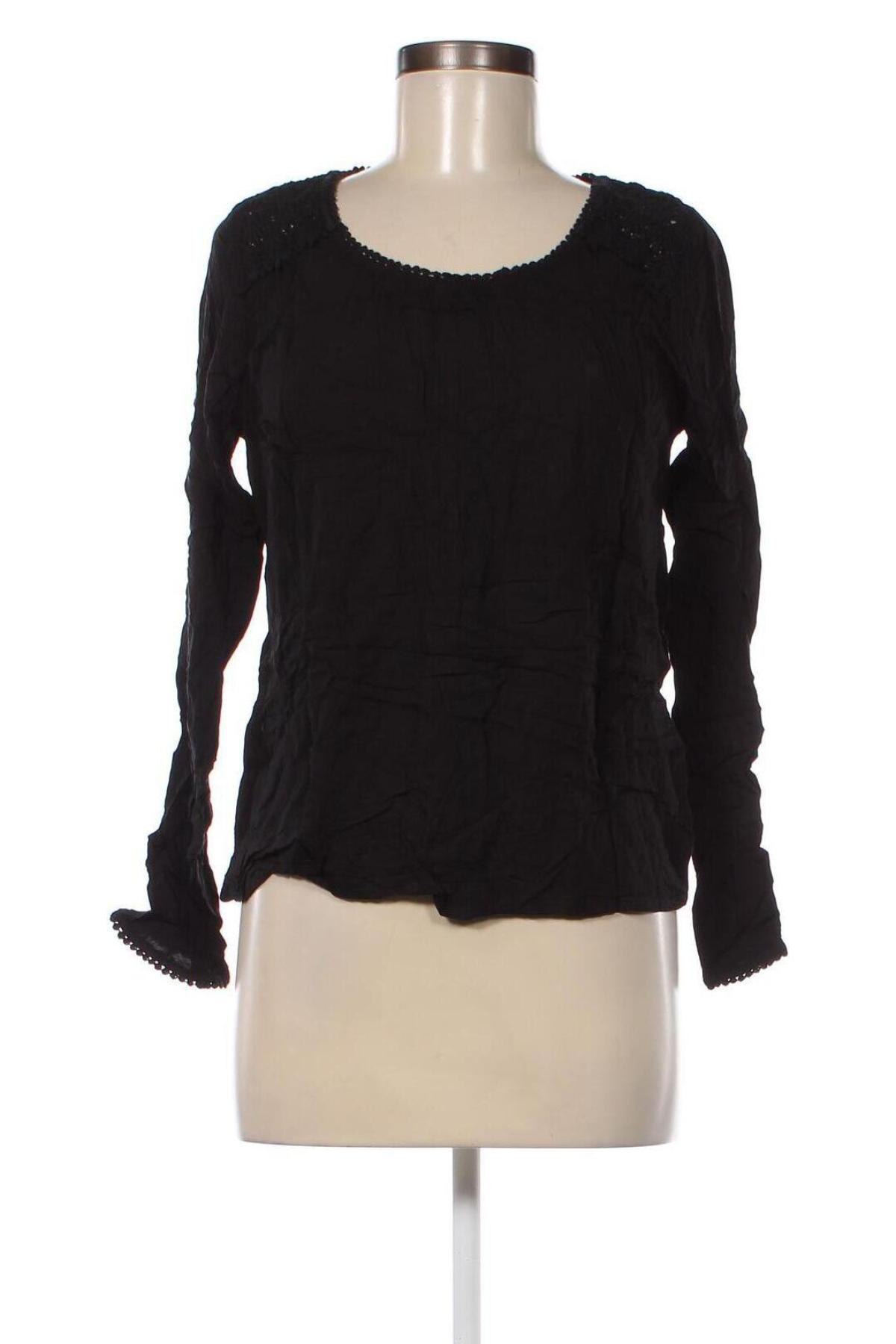 Дамска блуза VILA, Размер S, Цвят Черен, Цена 3,00 лв.