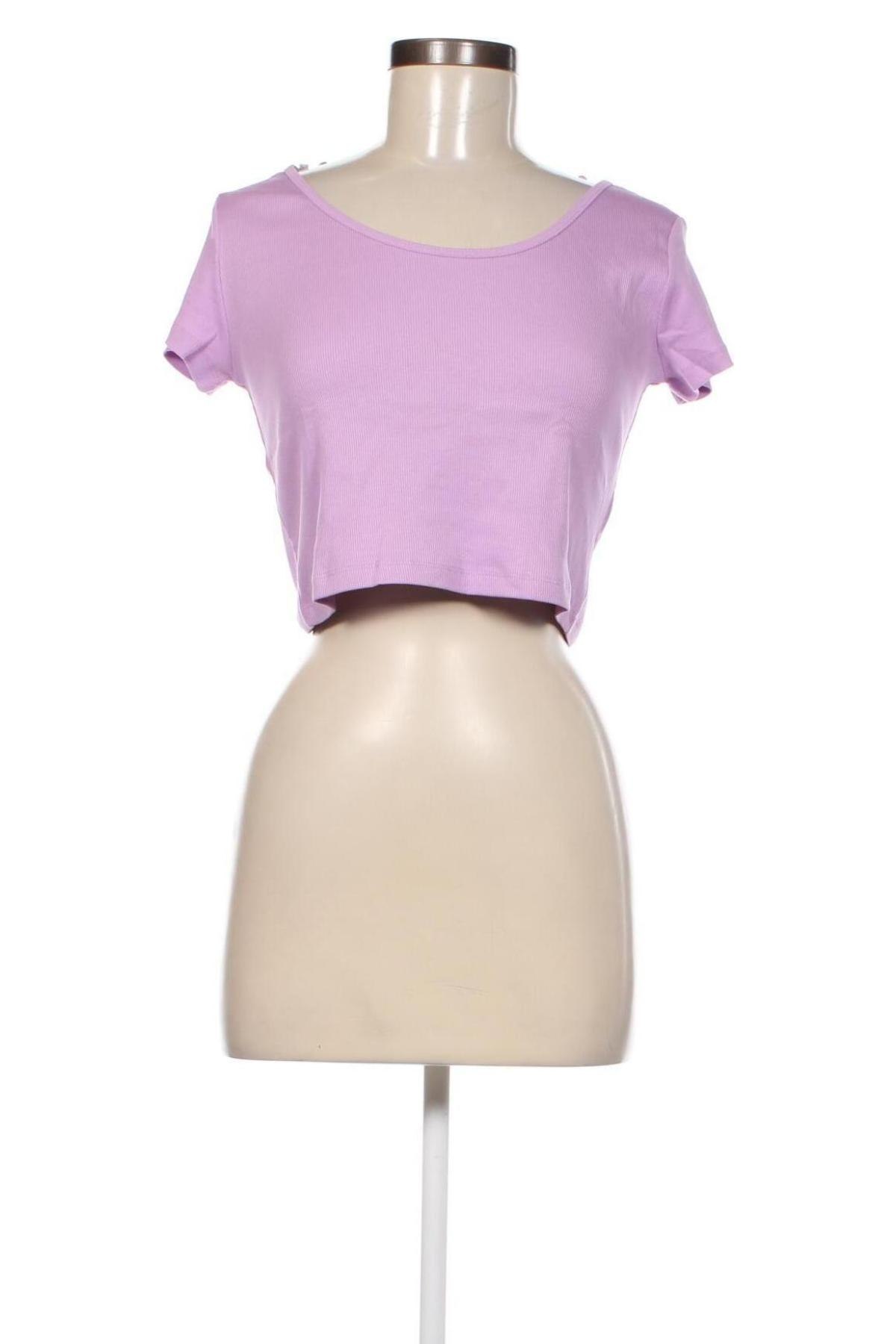 Дамска блуза Weekday, Размер M, Цвят Лилав, Цена 35,00 лв.