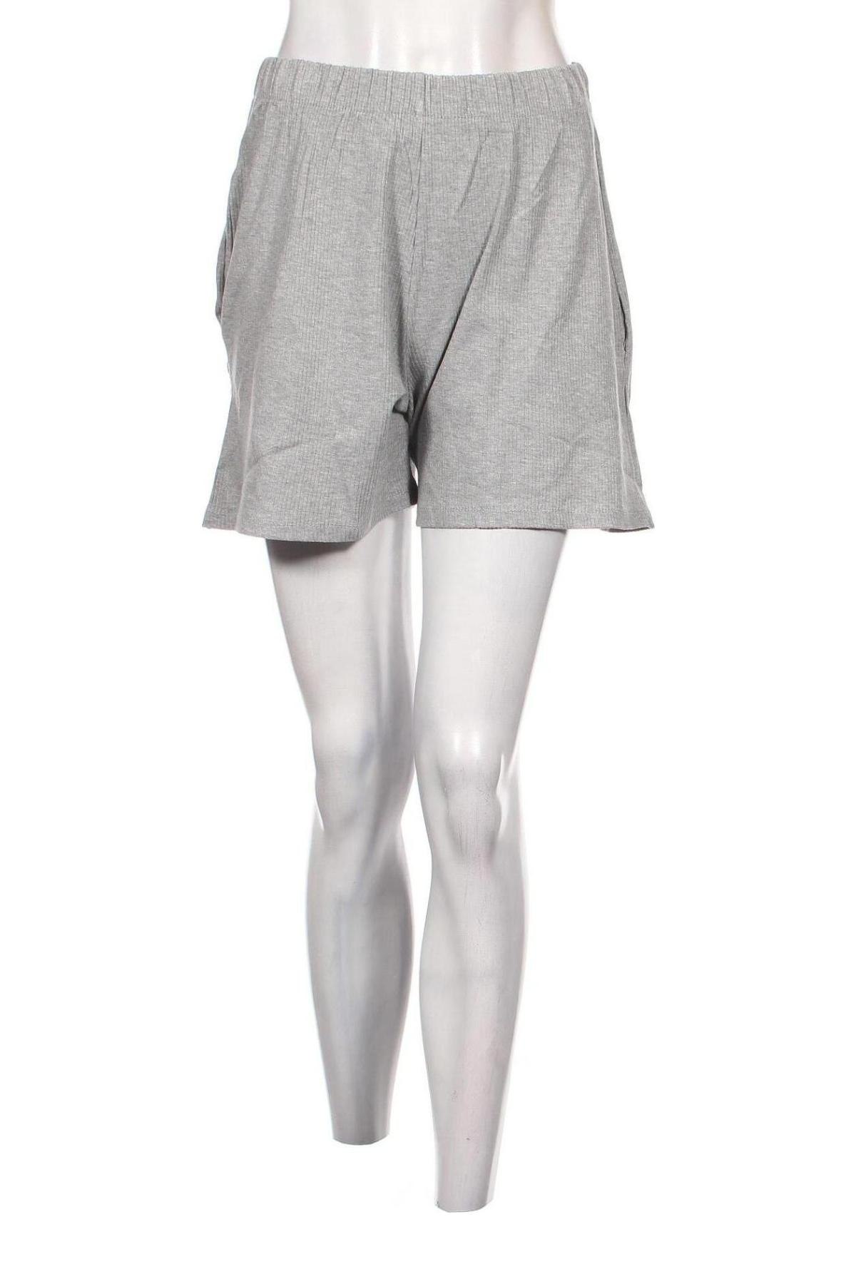 Pantaloni scurți de femei, Mărime M, Culoare Gri, Preț 101,97 Lei