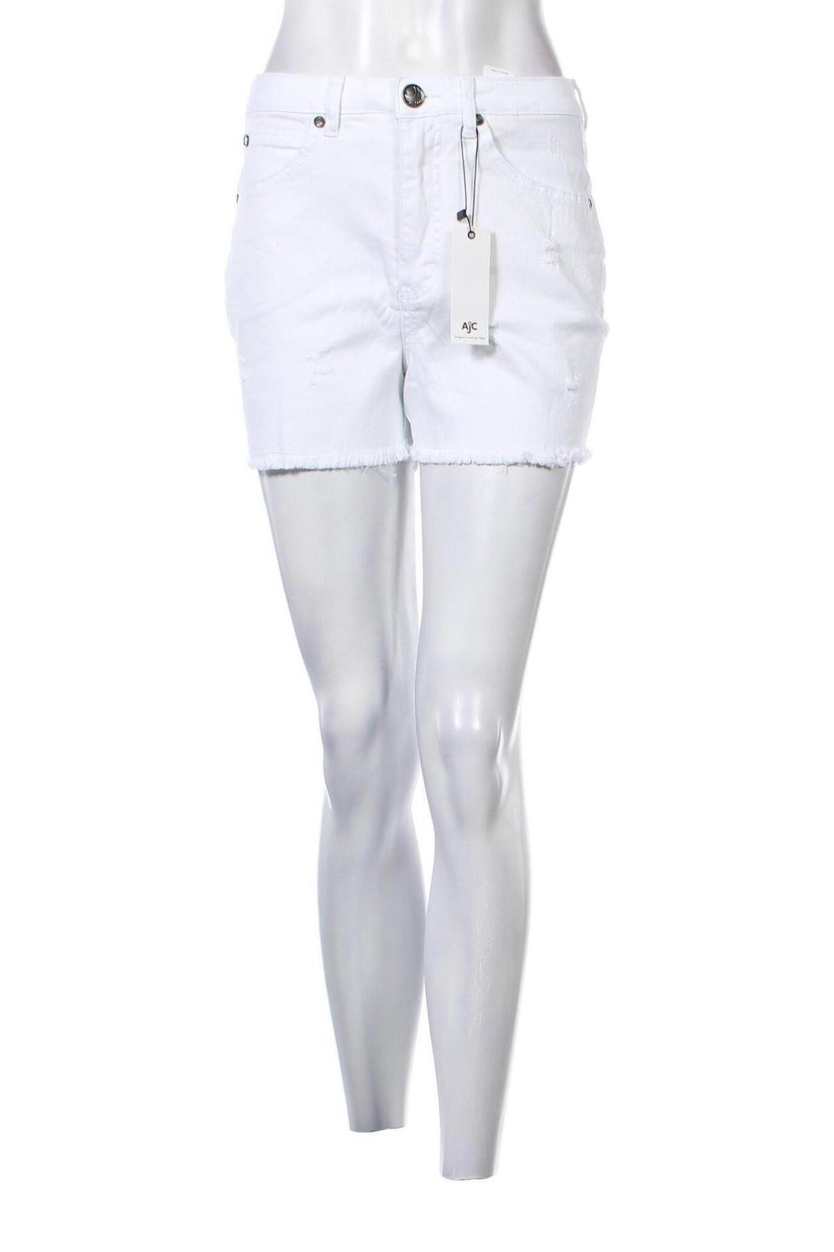 Дамски къс панталон Ajc, Размер S, Цвят Бял, Цена 11,16 лв.
