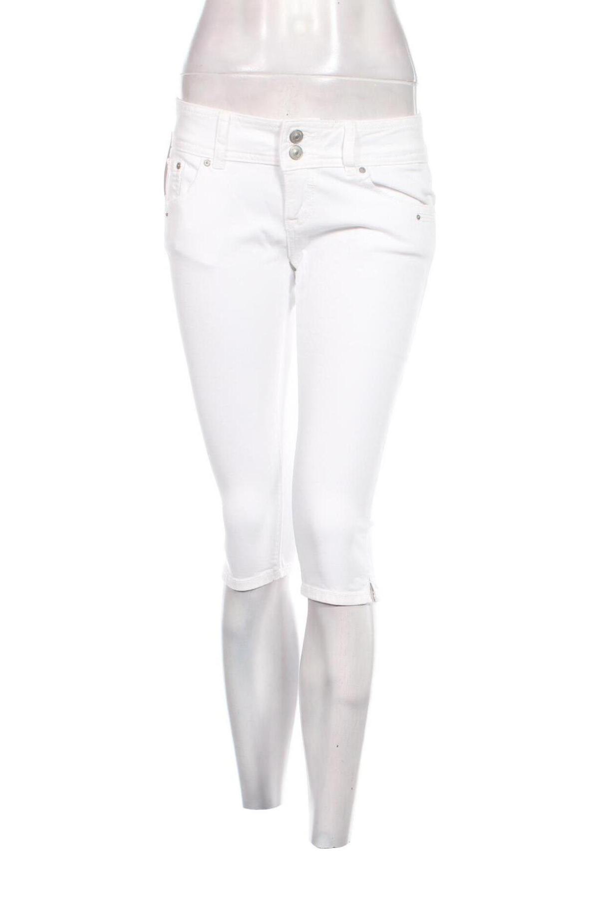 Дамски къс панталон Ltb, Размер S, Цвят Бял, Цена 19,44 лв.