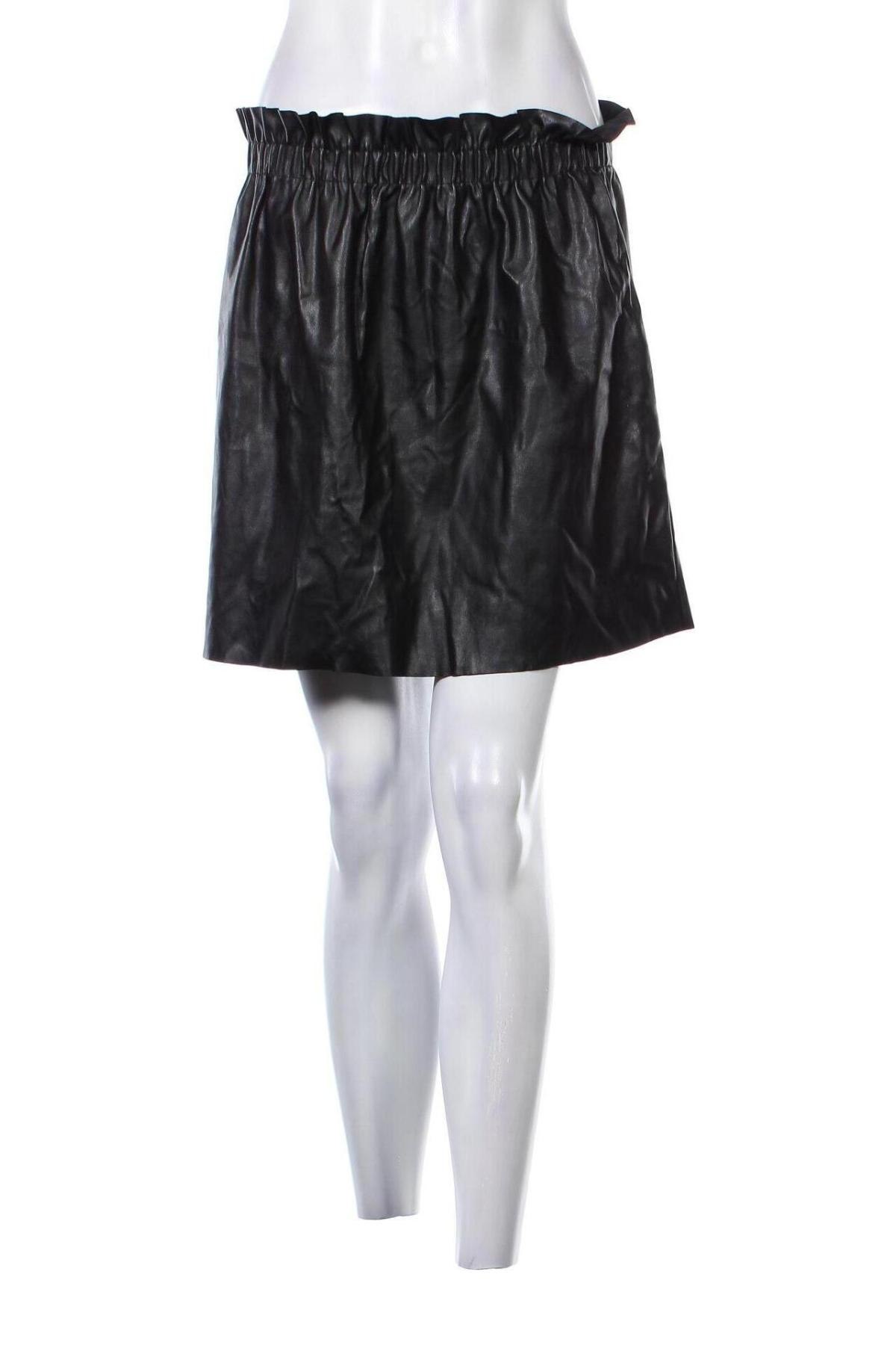 Kožená sukně  Primark, Velikost M, Barva Černá, Cena  44,00 Kč
