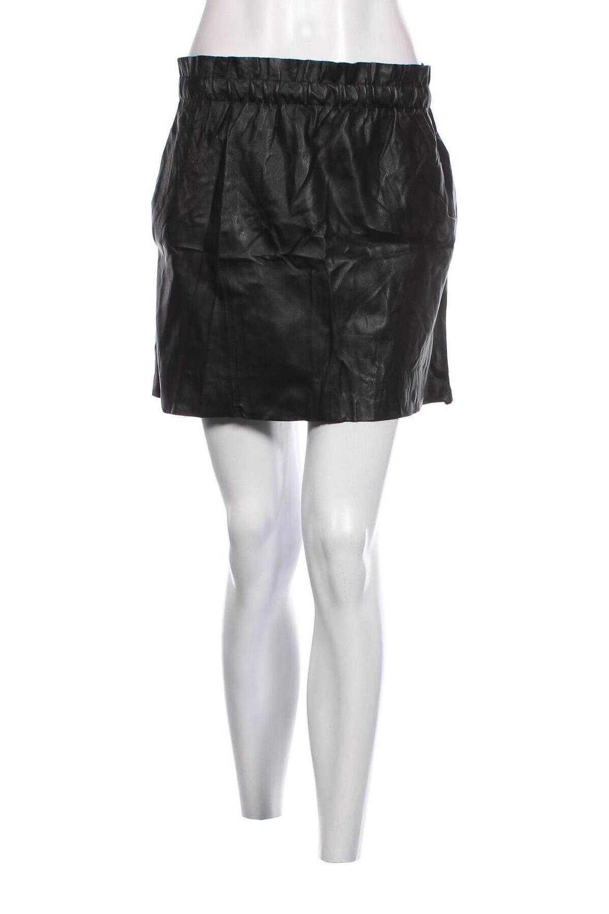 Кожена пола Zara Knitwear, Размер S, Цвят Черен, Цена 3,40 лв.