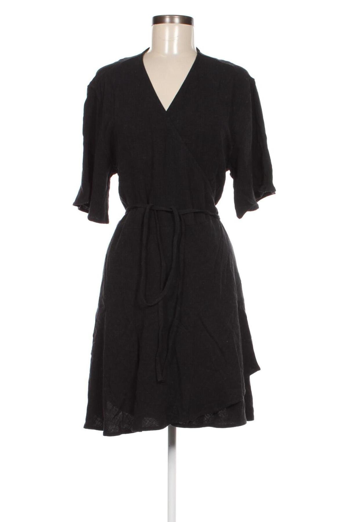 Šaty  Weekday, Veľkosť M, Farba Čierna, Cena  35,05 €