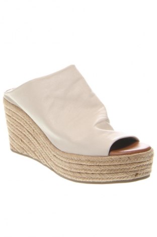 Pantolette Inuovo, Größe 39, Farbe Ecru, Preis € 18,49