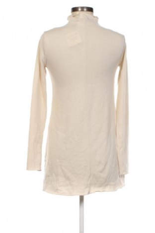 Damen Shirt Stradivarius, Größe S, Farbe Ecru, Preis € 6,99