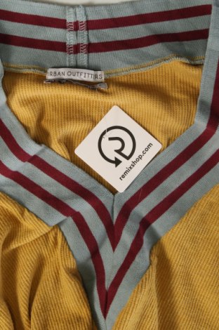 Дамска блуза Urban Outfitters, Размер XS, Цвят Жълт, Цена 12,49 лв.