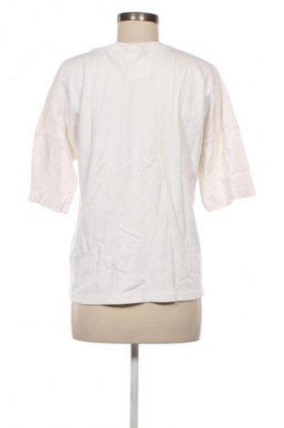 Γυναικείο t-shirt Yokko, Μέγεθος S, Χρώμα Λευκό, Τιμή 12,79 €