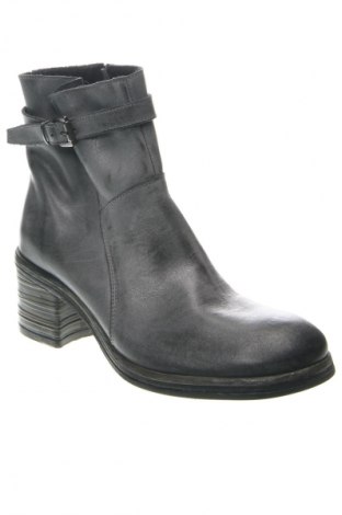 Damen Stiefeletten Arise, Größe 39, Farbe Grau, Preis 75,32 €