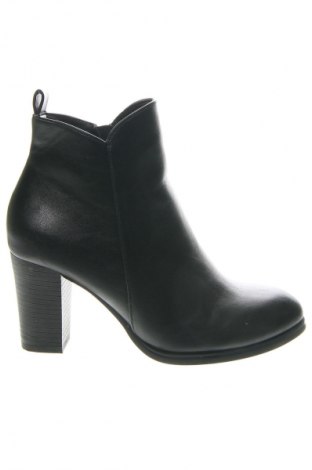 Botine de damă Clara Barson, Mărime 36, Culoare Negru, Preț 85,99 Lei