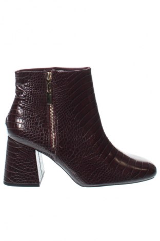 Botine de damă Stradivarius, Mărime 41, Culoare Roșu, Preț 198,98 Lei