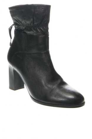 Botine de damă Tamaris, Mărime 40, Culoare Negru, Preț 135,99 Lei