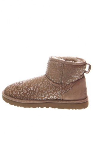 Női csizma UGG Australia, Méret 39, Szín Bézs, Ár 28 773 Ft