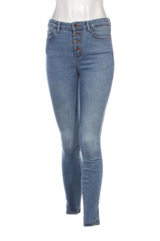 Damskie jeansy Guess, Rozmiar S, Kolor Niebieski, Cena 120,99 zł