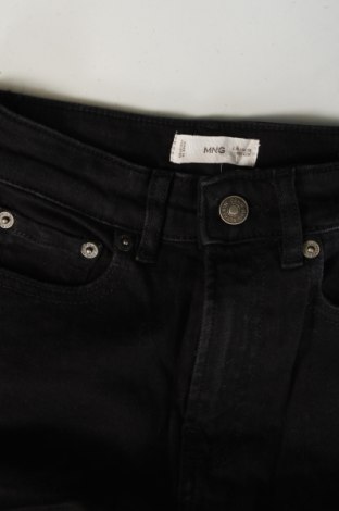 Damskie jeansy Mango, Rozmiar XS, Kolor Czarny, Cena 43,99 zł