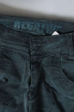 Damskie jeansy Negative, Rozmiar S, Kolor Zielony, Cena 33,99 zł