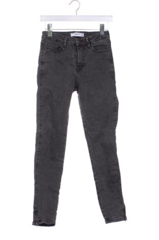 Damen Jeans Reserved, Größe XS, Farbe Grau, Preis € 10,99