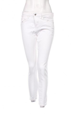 Damen Jeans Sinsay, Größe S, Farbe Weiß, Preis 9,99 €