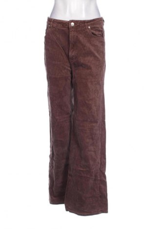 Pantaloni de velvet de femei H&M Divided, Mărime L, Culoare Maro, Preț 38,99 Lei