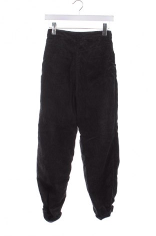 Pantaloni de velvet de femei H&M Divided, Mărime XS, Culoare Negru, Preț 28,99 Lei