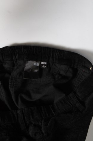 Pantaloni de velvet de femei Uniqlo, Mărime M, Culoare Negru, Preț 63,99 Lei