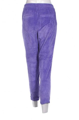 Pantaloni de velvet de femei United Colors Of Benetton, Mărime M, Culoare Mov, Preț 55,99 Lei