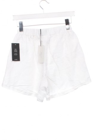 Pantaloni scurți de femei NA-KD, Mărime XXS, Culoare Alb, Preț 157,99 Lei