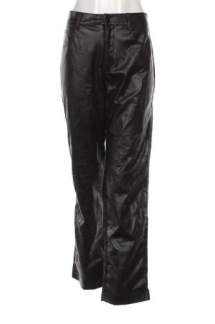 Pantaloni de femei Bershka, Mărime M, Culoare Negru, Preț 38,99 Lei