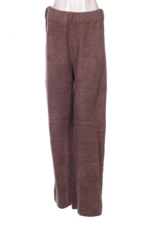 Pantaloni de femei Clockhouse, Mărime M, Culoare Bej, Preț 38,99 Lei