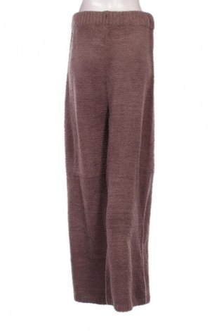 Pantaloni de femei Clockhouse, Mărime M, Culoare Bej, Preț 38,99 Lei