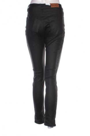 Pantaloni de femei NA-KD, Mărime S, Culoare Negru, Preț 104,59 Lei