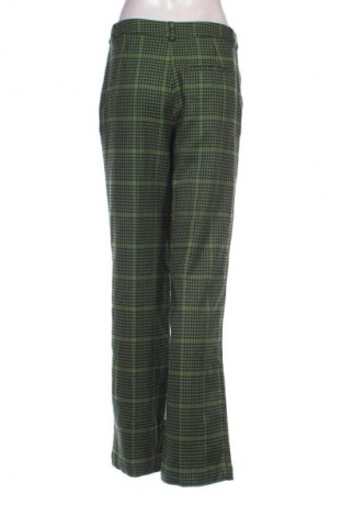 Pantaloni de femei Nice Things Paloma S., Mărime S, Culoare Verde, Preț 203,99 Lei