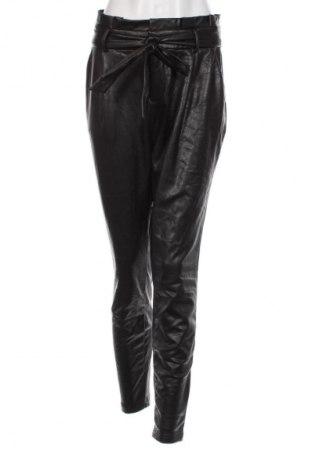 Pantaloni de femei ONLY, Mărime M, Culoare Negru, Preț 31,99 Lei