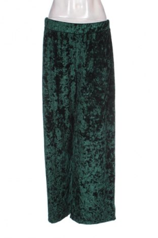 Pantaloni de femei Pretty Little Thing, Mărime M, Culoare Verde, Preț 33,99 Lei