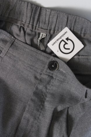 Damenhose Stradivarius, Größe L, Farbe Grau, Preis € 9,99