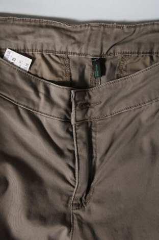 Pantaloni de femei United Colors Of Benetton, Mărime L, Culoare Bej, Preț 131,56 Lei