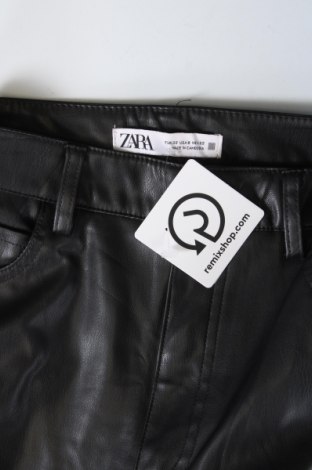 Pantaloni de femei Zara, Mărime XXS, Culoare Negru, Preț 48,99 Lei