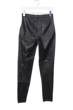 Pantaloni de femei Zara, Mărime XS, Culoare Negru, Preț 44,99 Lei